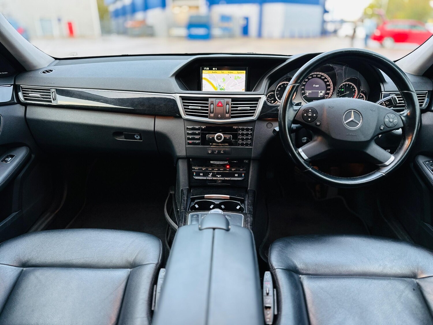 Used Mercedes-Benz E Class 2015 for sale - 76326224: Photo 55