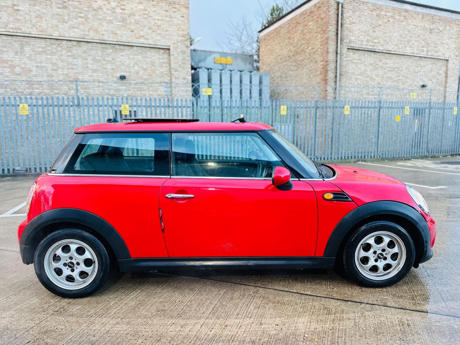 Used MINI Hatch 2011 for sale - 77441437: Photo 37