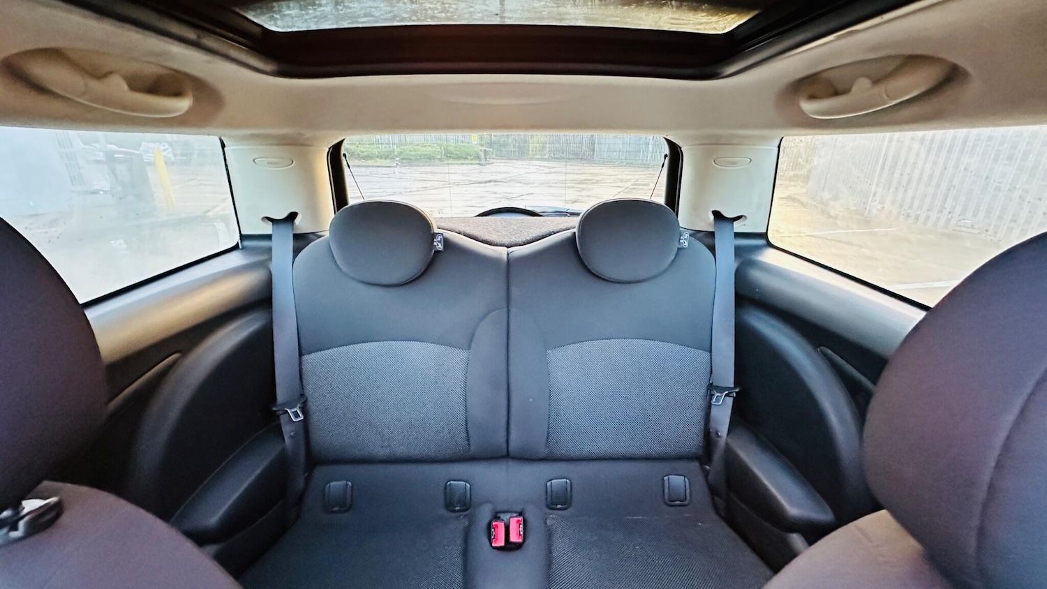 Used MINI Hatch 2011 for sale - 77441437: Photo 51