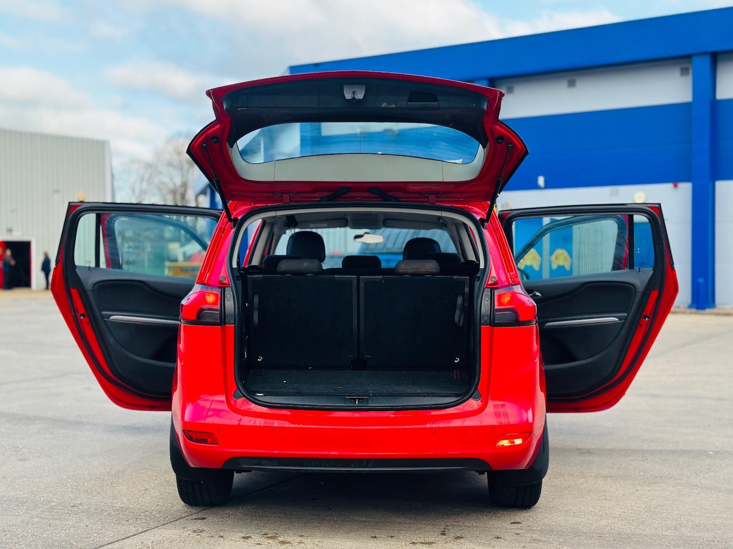 Used Vauxhall Zafira 2015 for sale - 77054015: Photo 11