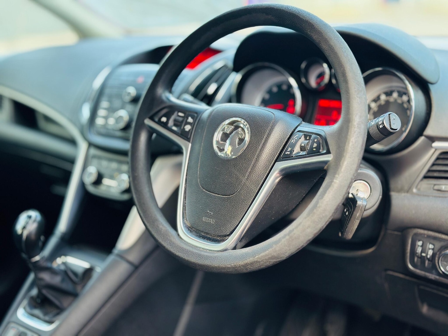 Used Vauxhall Zafira 2015 for sale - 77054015: Photo 18