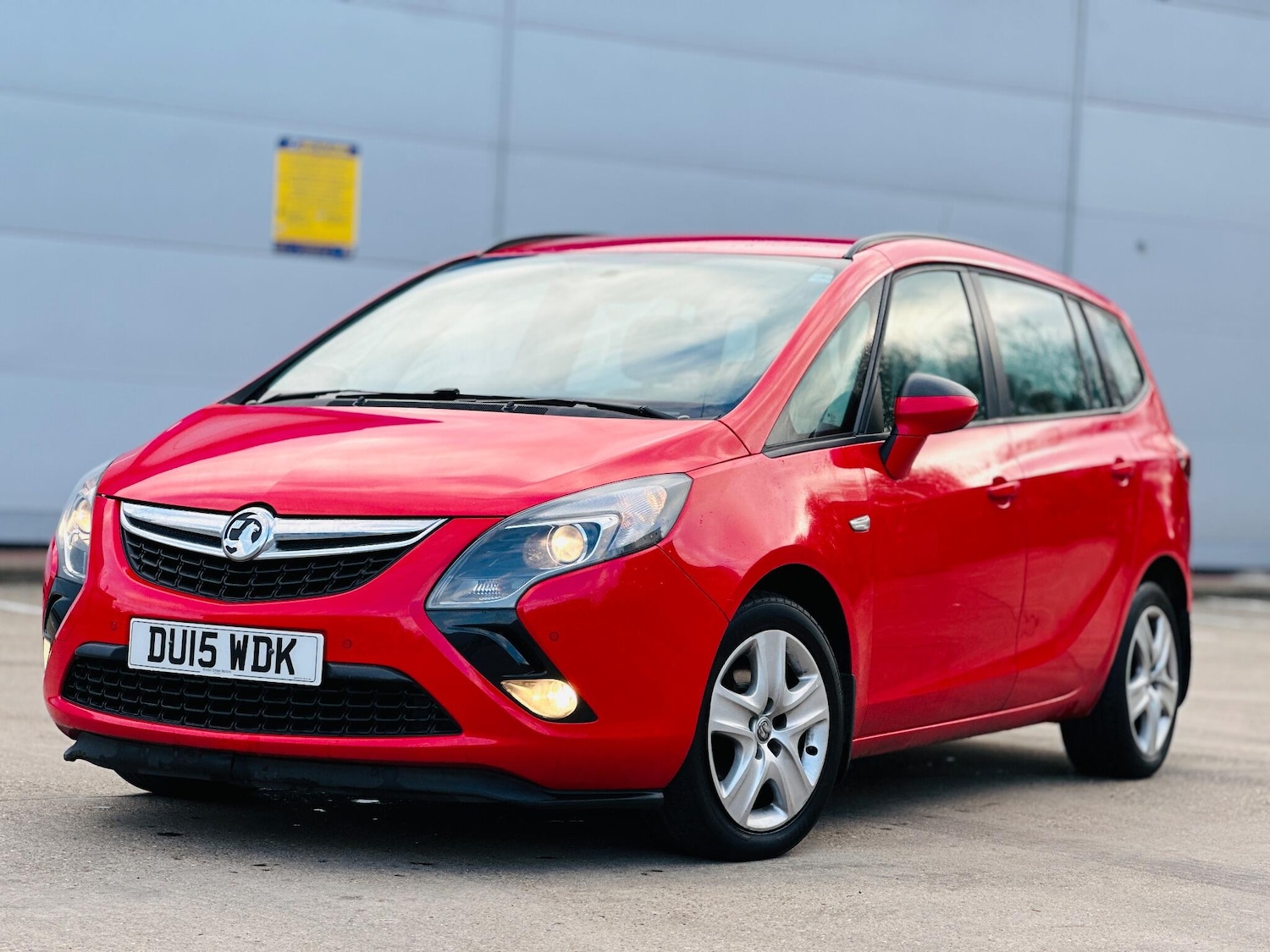 Used Vauxhall Zafira 2015 for sale - 77054015: Photo 2