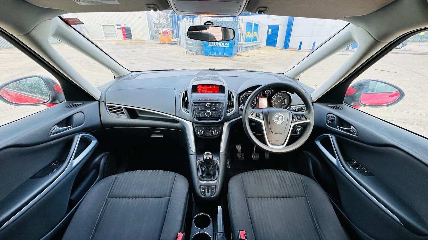 Used Vauxhall Zafira 2015 for sale - 77054015: Photo 3