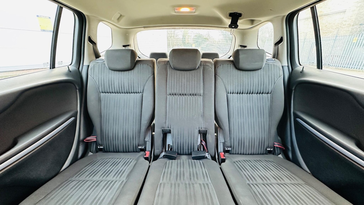 Used Vauxhall Zafira 2015 for sale - 77054015: Photo 30