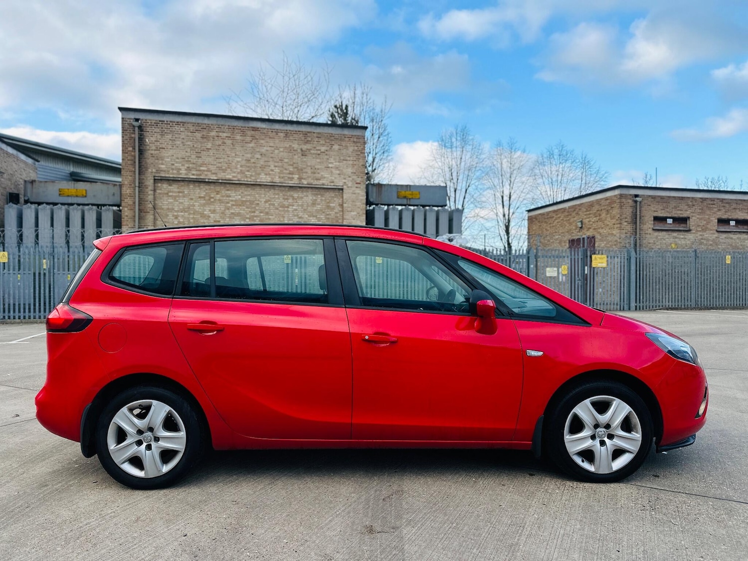 Used Vauxhall Zafira 2015 for sale - 77054015: Photo 8