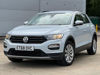 Used Volkswagen T-Roc 2018 for sale - 79681156: Photo