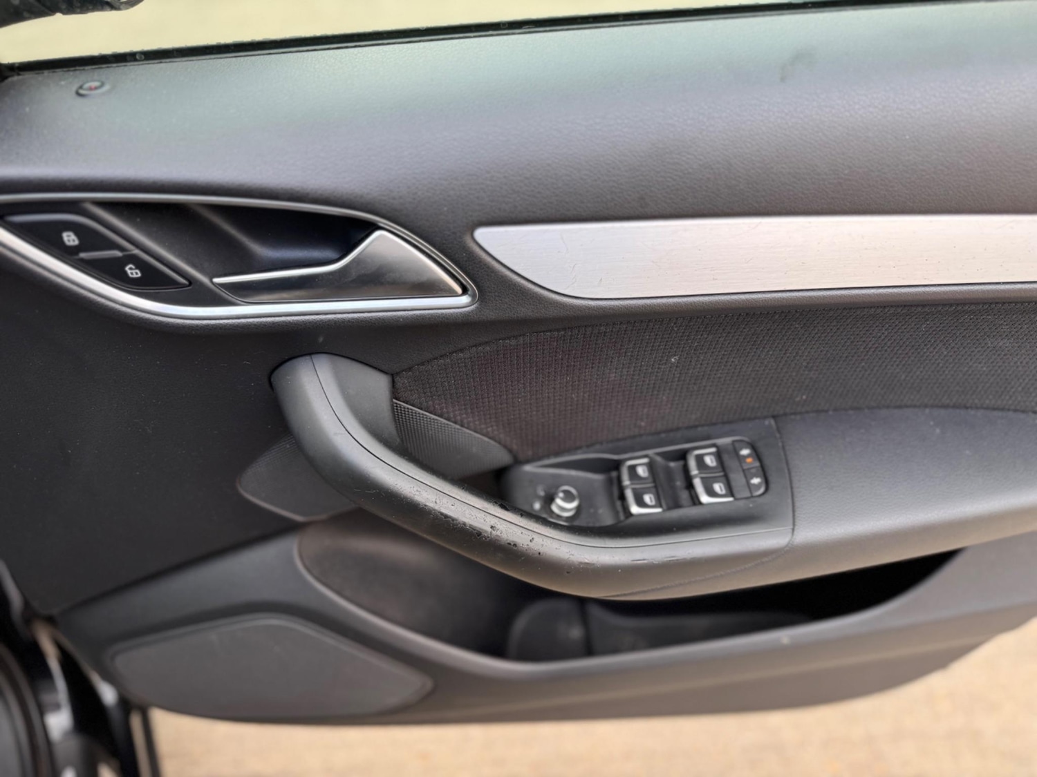 Used Audi Q3 2012 for sale - 76440489: Photo 17