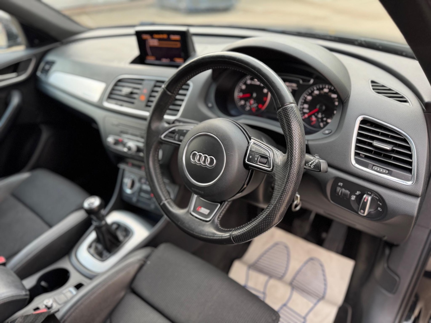 Used Audi Q3 2012 for sale - 76440489: Photo 23