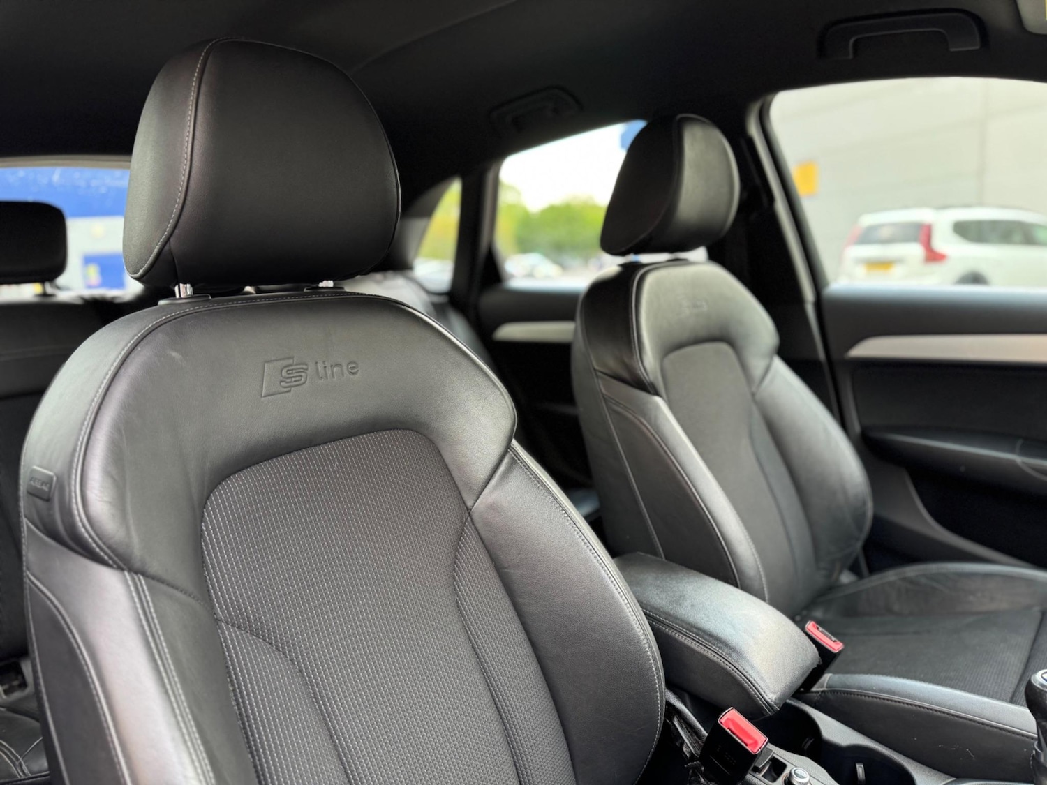 Used Audi Q3 2012 for sale - 76440489: Photo 24