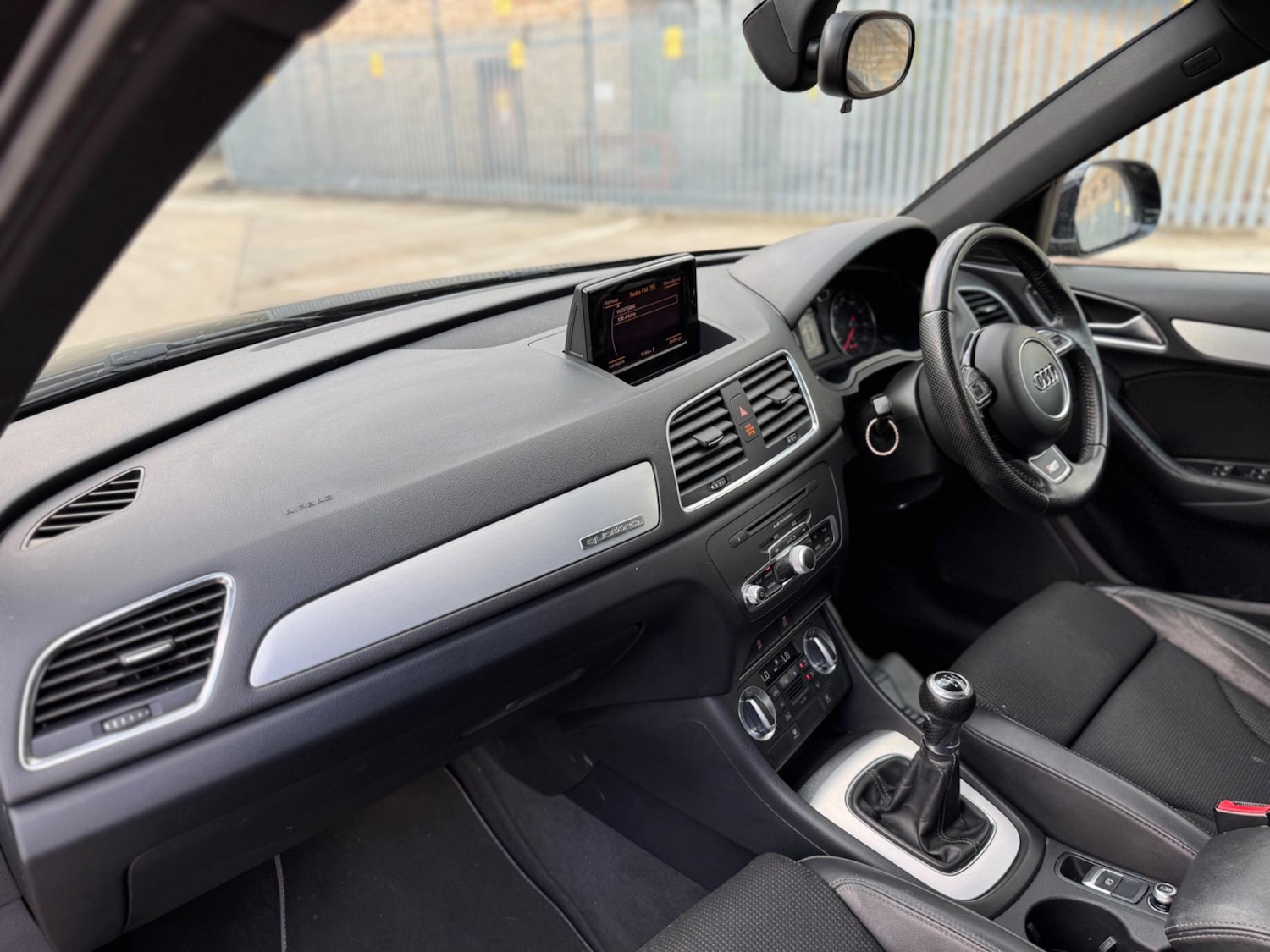 Used Audi Q3 2012 for sale - 76440489: Photo 26