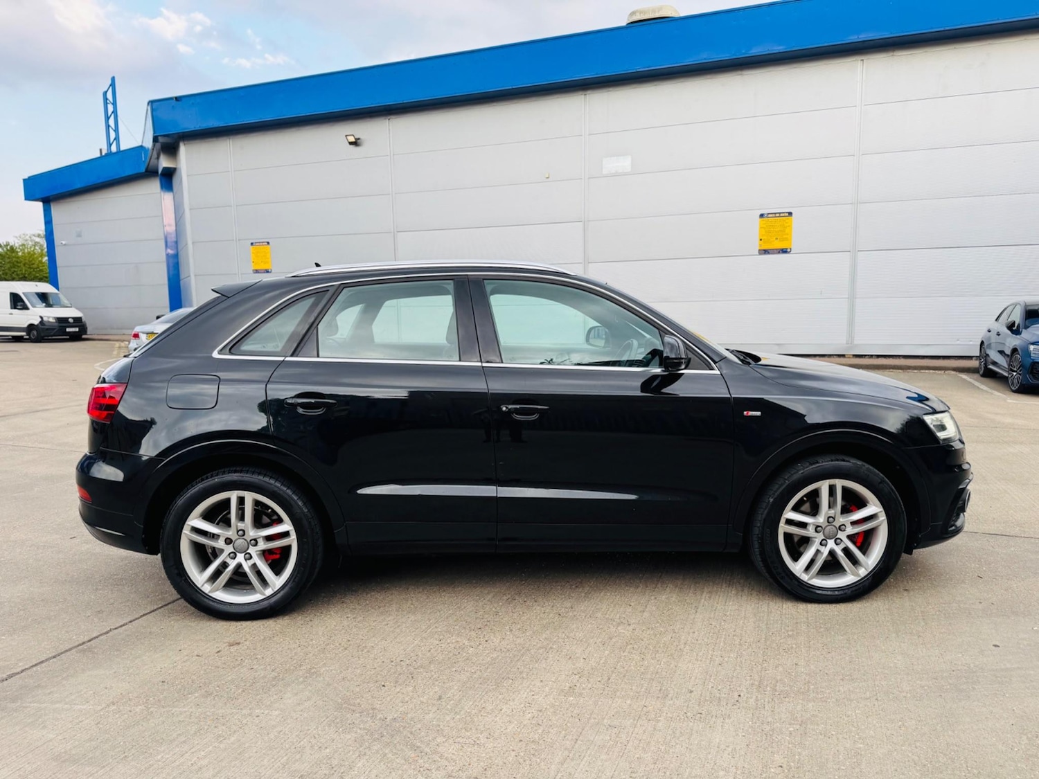 Used Audi Q3 2012 for sale - 76440489: Photo 41