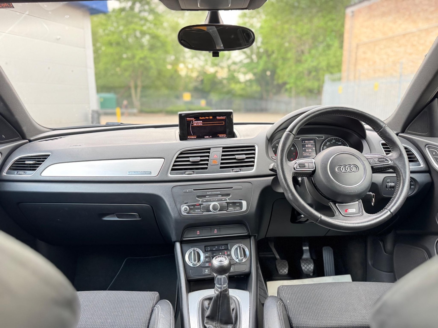 Used Audi Q3 2012 for sale - 76440489: Photo 46