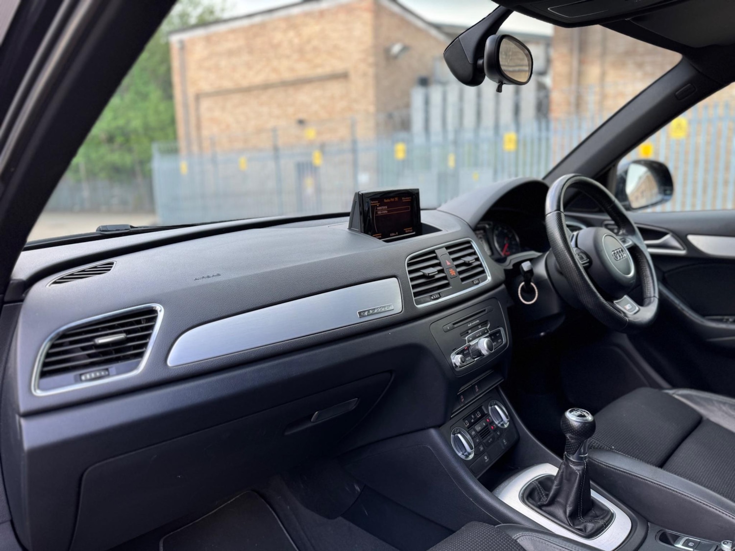 Used Audi Q3 2012 for sale - 76440489: Photo 50