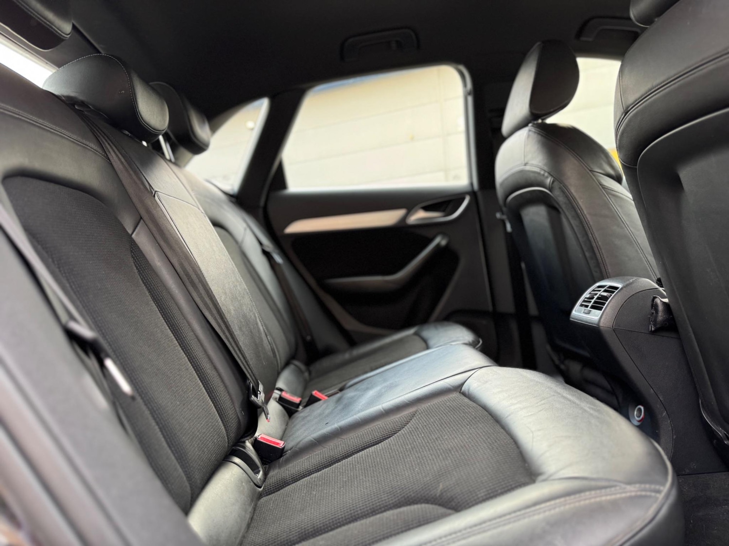 Used Audi Q3 2012 for sale - 76440489: Photo 53