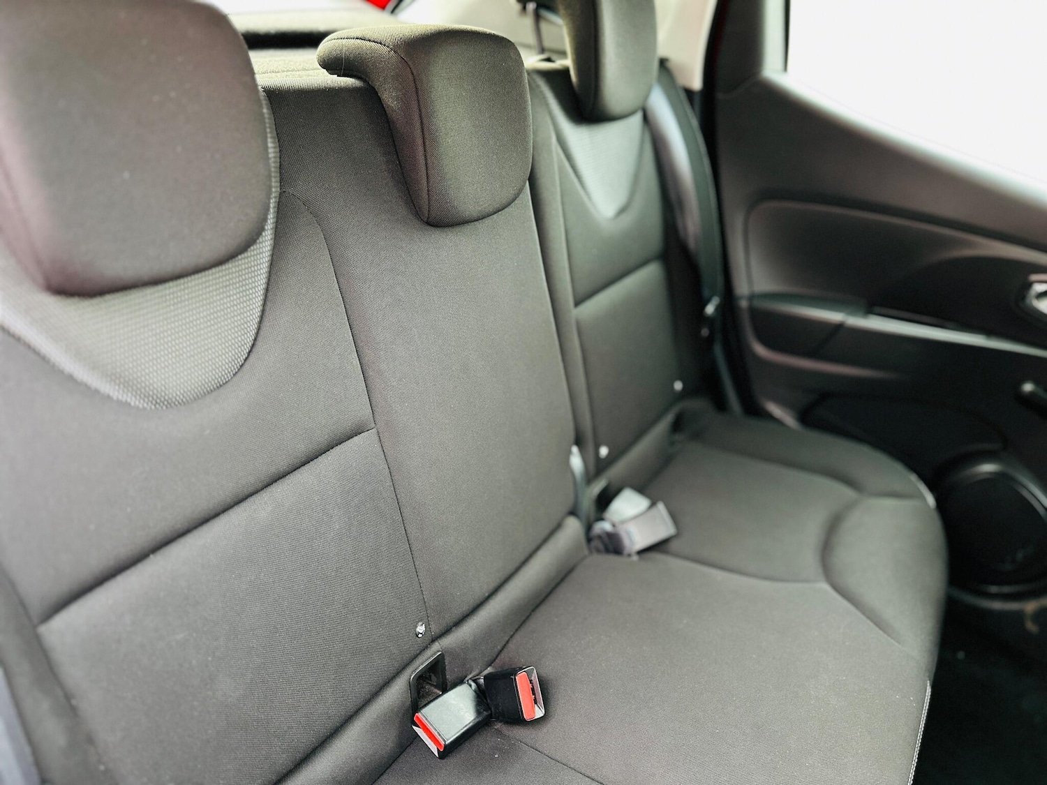 Used Renault Clio 2014 for sale - 77084408: Photo 29