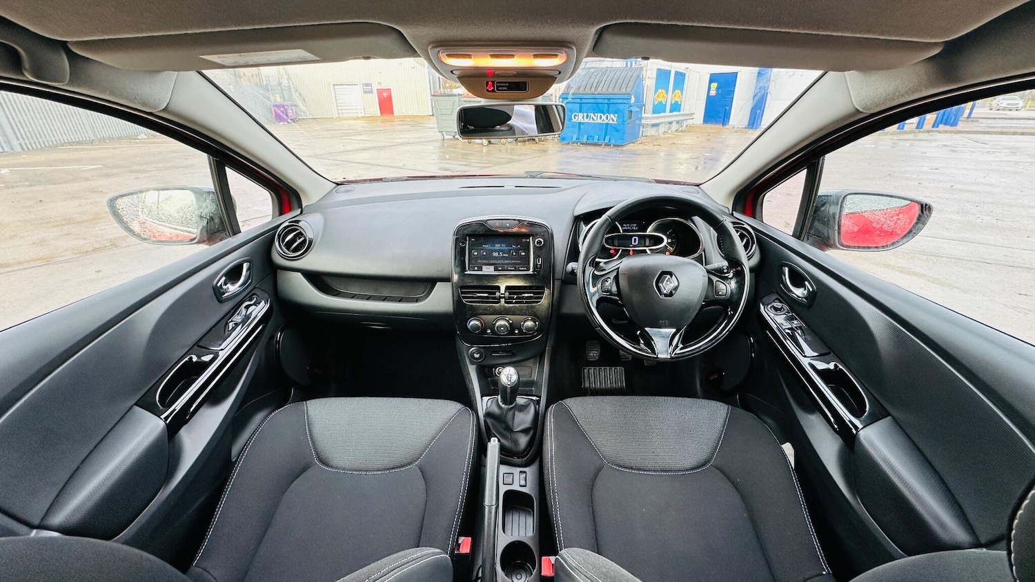 Used Renault Clio 2014 for sale - 77084408: Photo 3