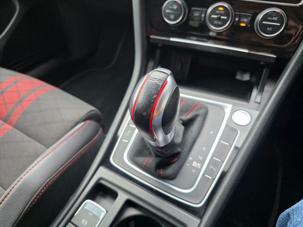 Used Volkswagen Golf 2019 for sale - 76245047: Photo 10