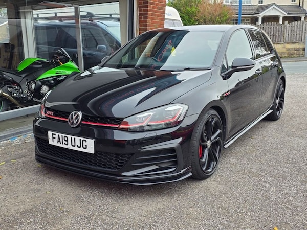 Used Volkswagen Golf 2019 for sale - 76245047: Photo 1