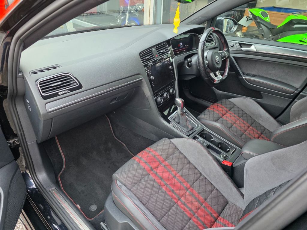 Used Volkswagen Golf 2019 for sale - 76245047: Photo 22