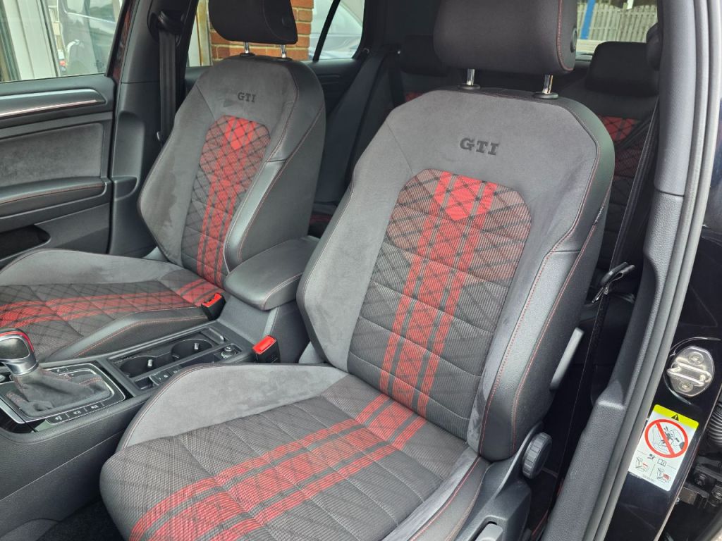 Used Volkswagen Golf 2019 for sale - 76245047: Photo 23