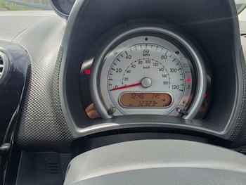 Used Suzuki Splash 2014 for sale - 78653480: Photo