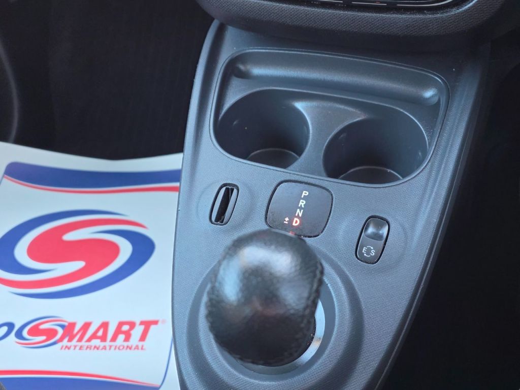 Used smart fortwo 2015 for sale - 77520188: Photo 8