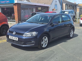Used Volkswagen Golf 2017 for sale - 79549276: Photo