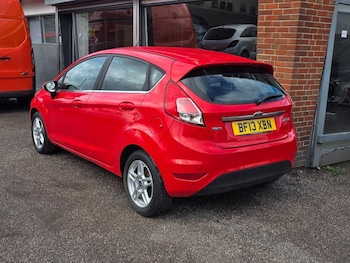 Used Ford Fiesta 2013 for sale - 76197180: Photo