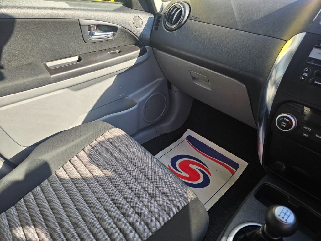 Used Suzuki SX4 2011 for sale - 77006608: Photo 5