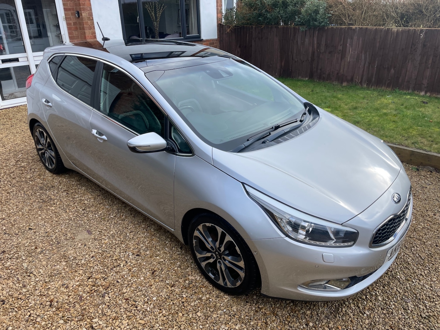 Used Kia Ceed 2014 for sale - 77459581: Photo 2