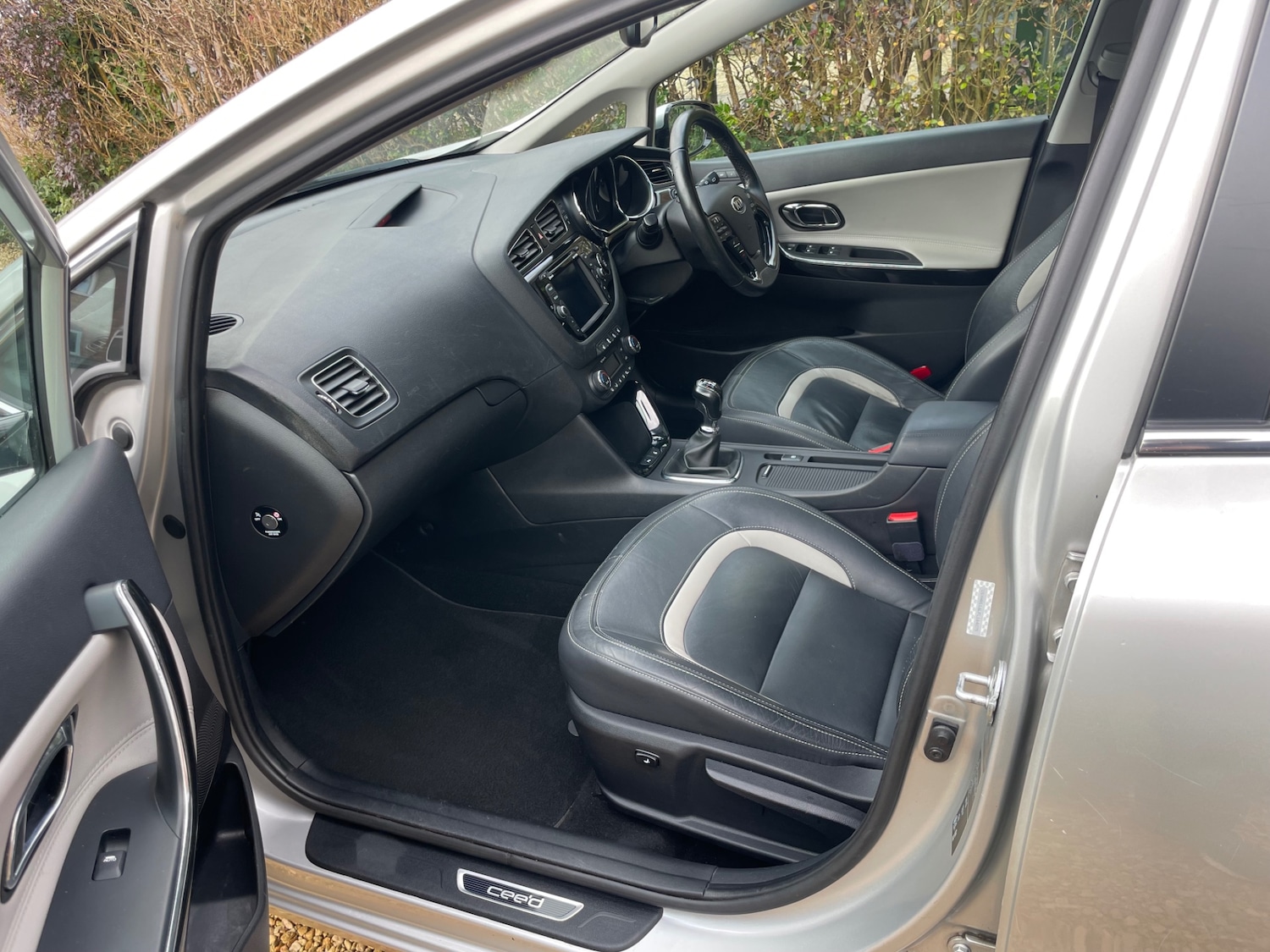 Used Kia Ceed 2014 for sale - 77459581: Photo 37