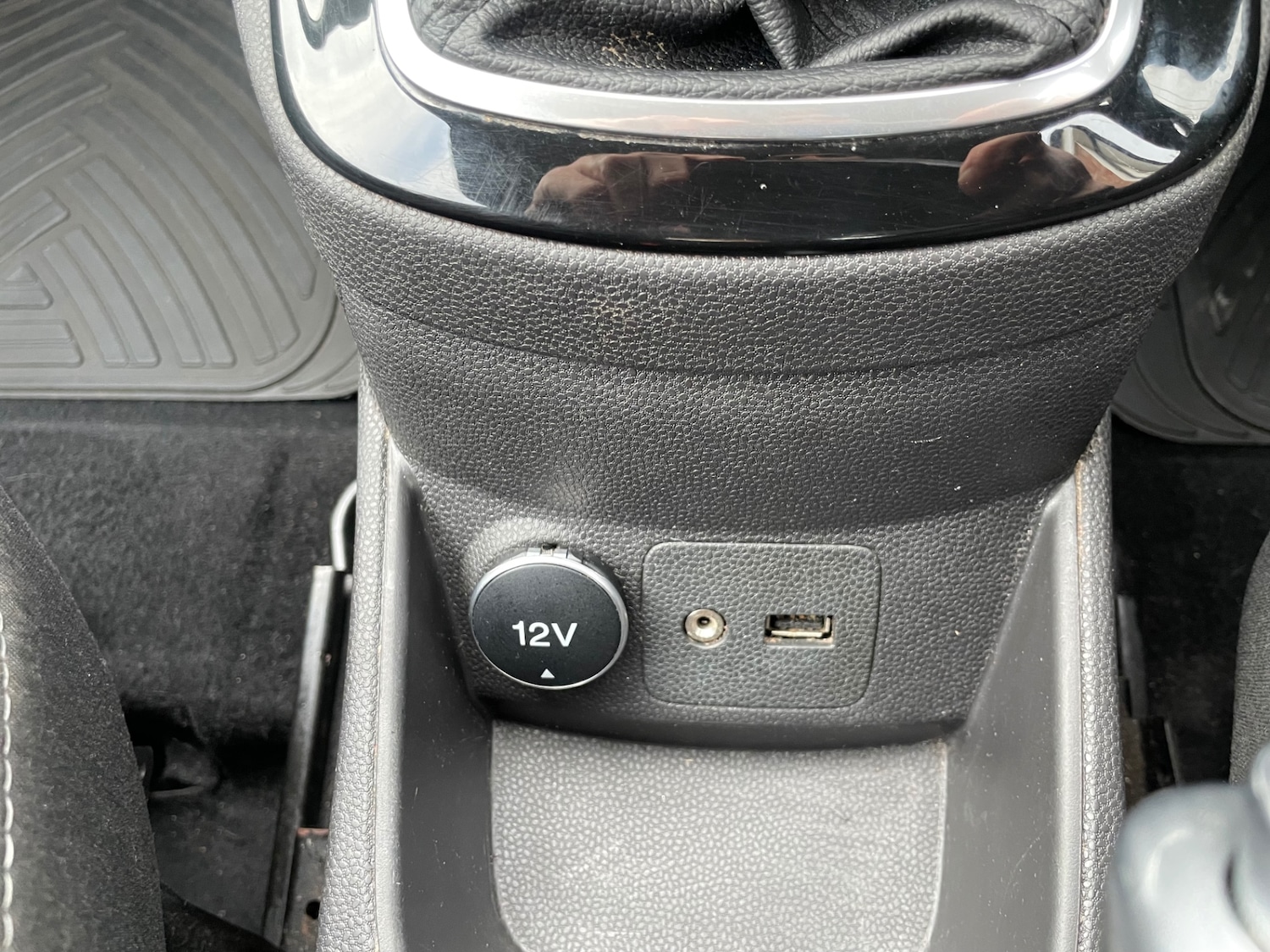 Used Ford Fiesta 2014 for sale - 77459998: Photo 14