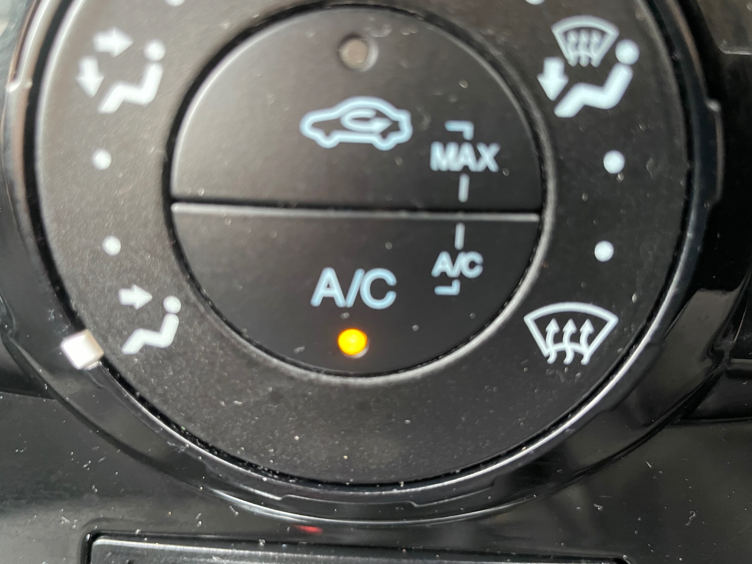 Used Ford Fiesta 2014 for sale - 77459998: Photo 17