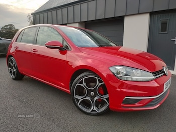 Volkswagen - Golf