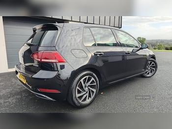 Used Volkswagen Golf 2019 for sale - 79821777: Photo