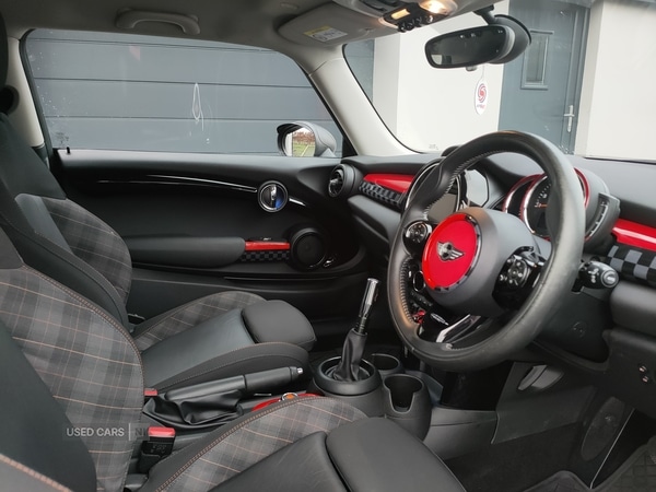 Used MINI Hatch 2017 for sale - 77041245: Photo 6