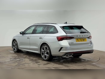 Used Skoda Octavia 2022 for sale - 76123201: Photo 2