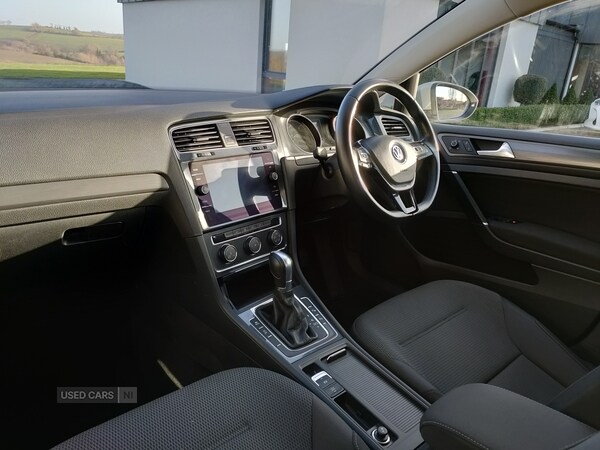 Used Volkswagen Golf 2017 for sale - 76977146: Photo 9