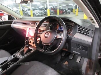 Used Volkswagen Passat 2018 for sale - 77230786: Photo