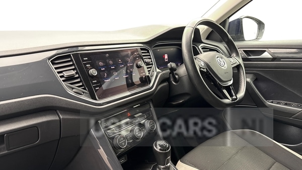 Used Volkswagen T-Roc 2018 for sale - 78220423: Photo 5