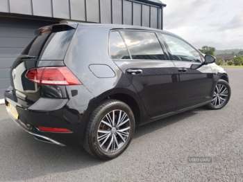 Used Volkswagen Golf 2018 for sale - 74687281: Photo