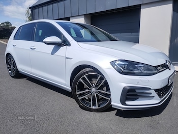 Volkswagen - Golf