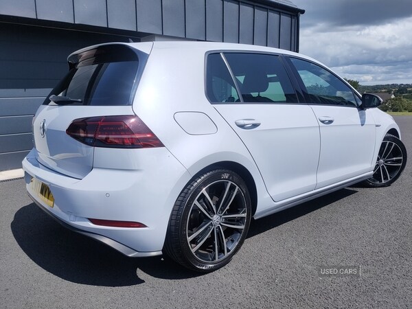 Used Volkswagen Golf 2017 for sale - 76271107: Photo 4
