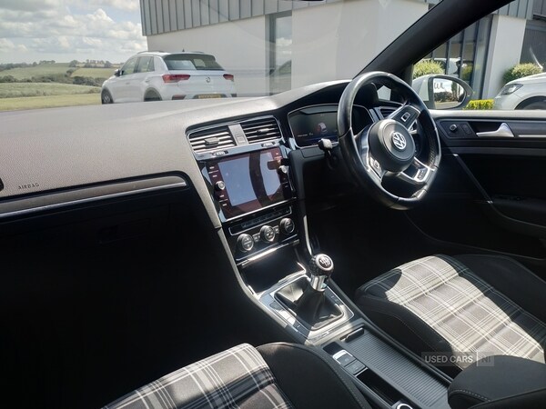 Used Volkswagen Golf 2017 for sale - 76271107: Photo 7
