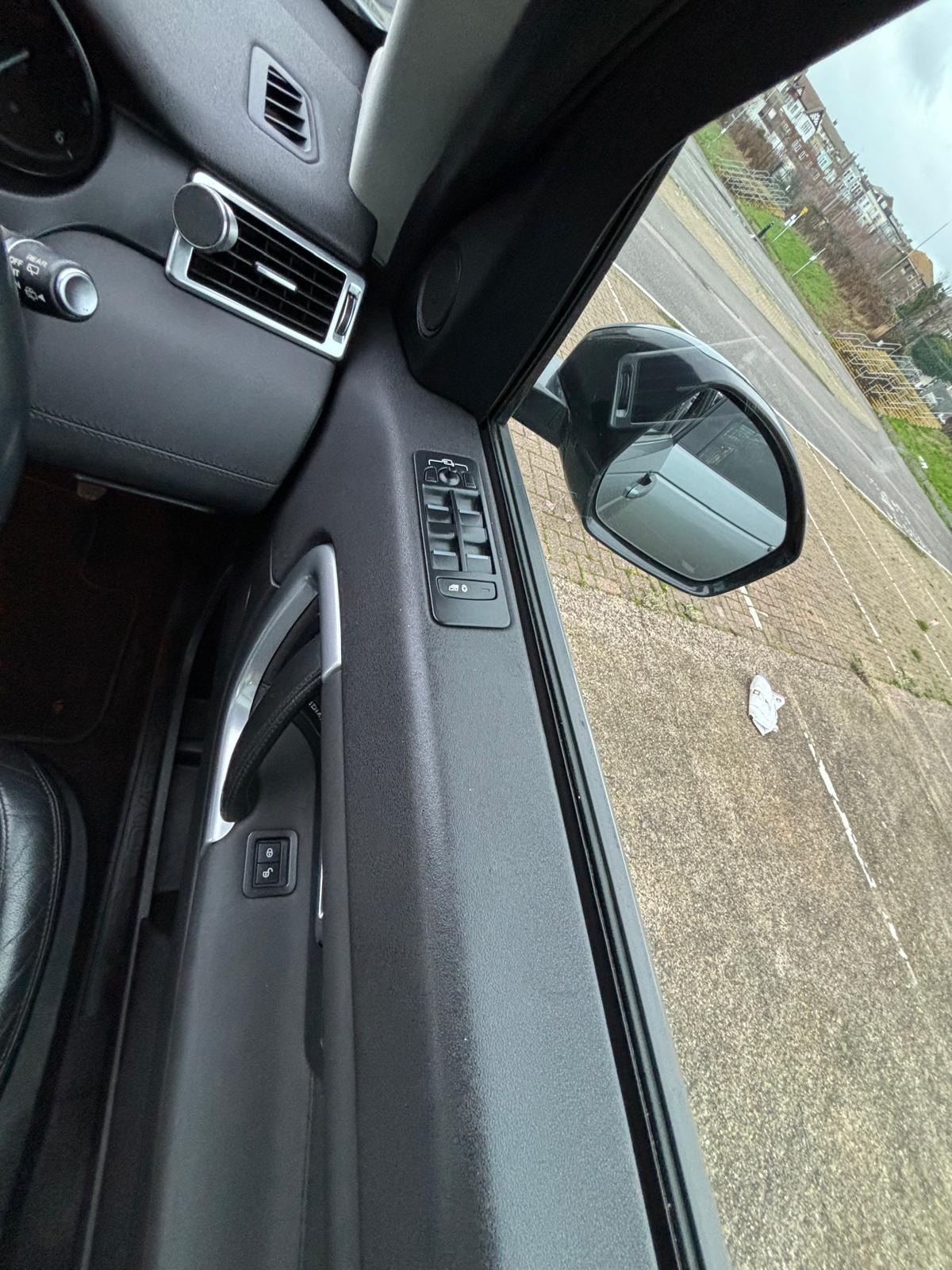 Used Land Rover Discovery Sport 2018 for sale - 77631017: Photo 9