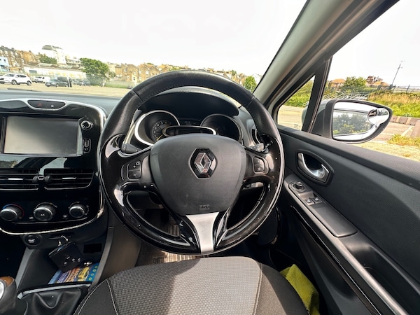 Used Renault Clio 2013 for sale - 76232878: Photo 7