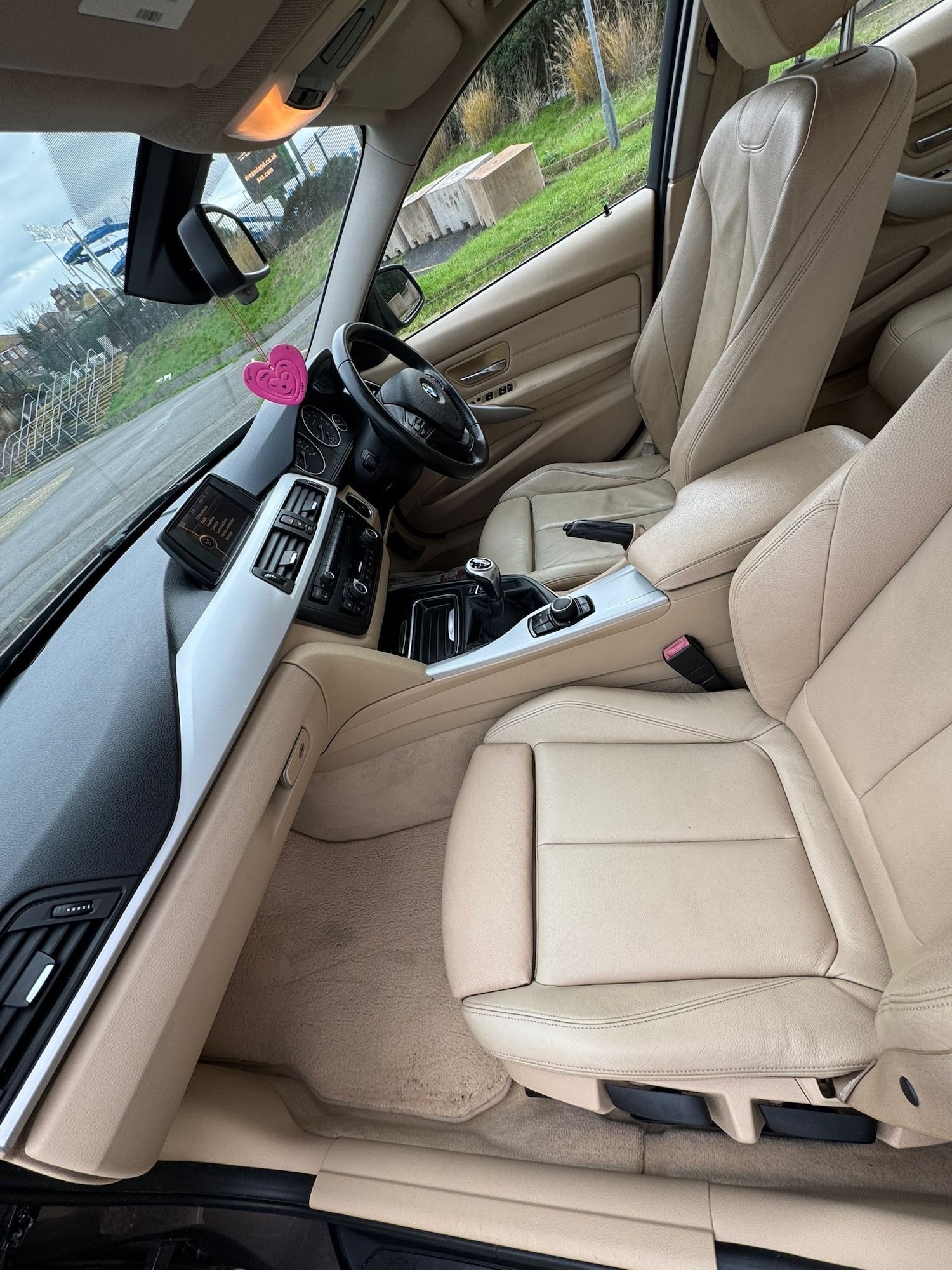 Used BMW 3 Series 2013 for sale - 77115939: Photo 11