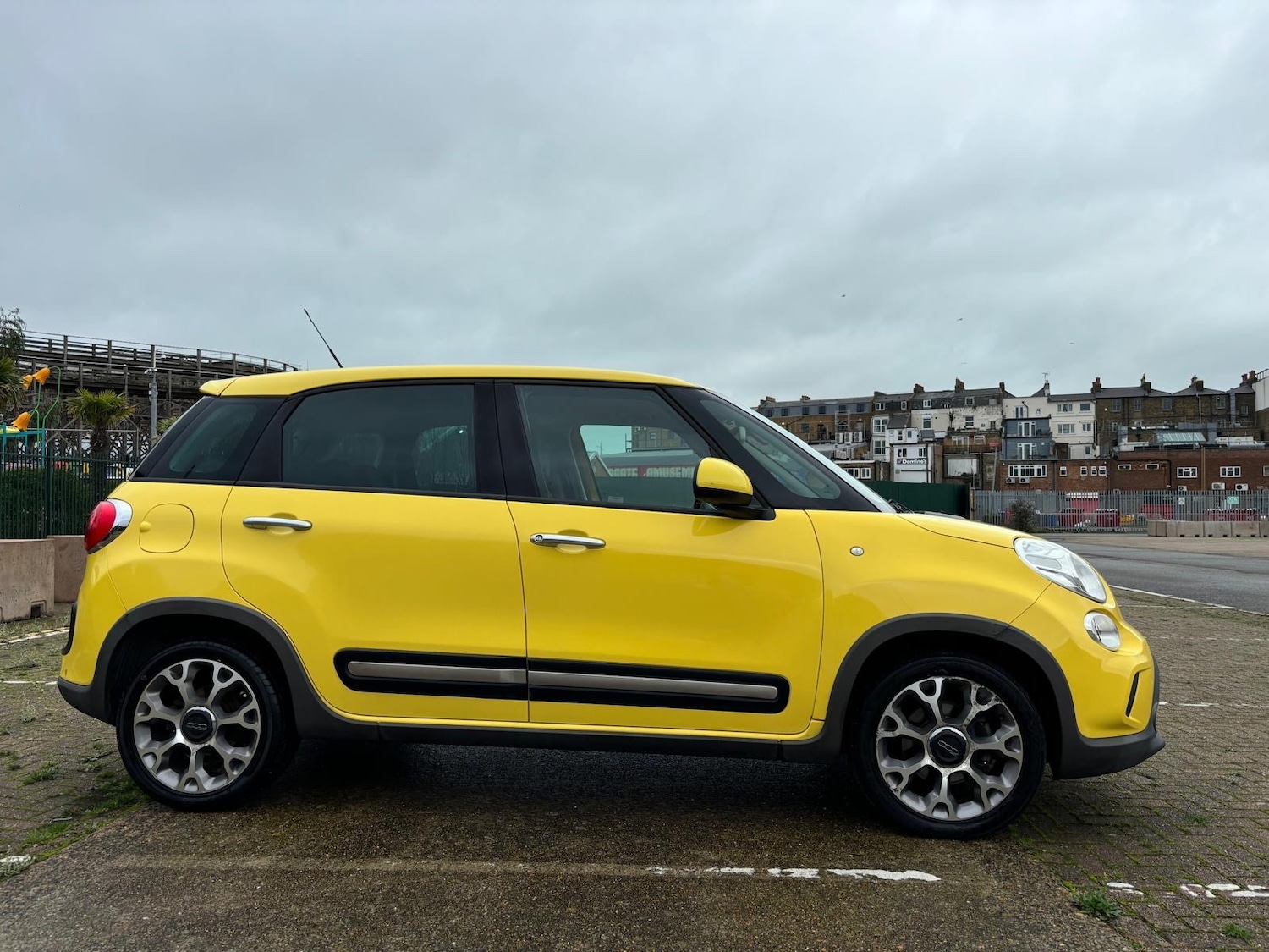 Used Fiat 500L 2015 for sale - 76611583: Photo 2