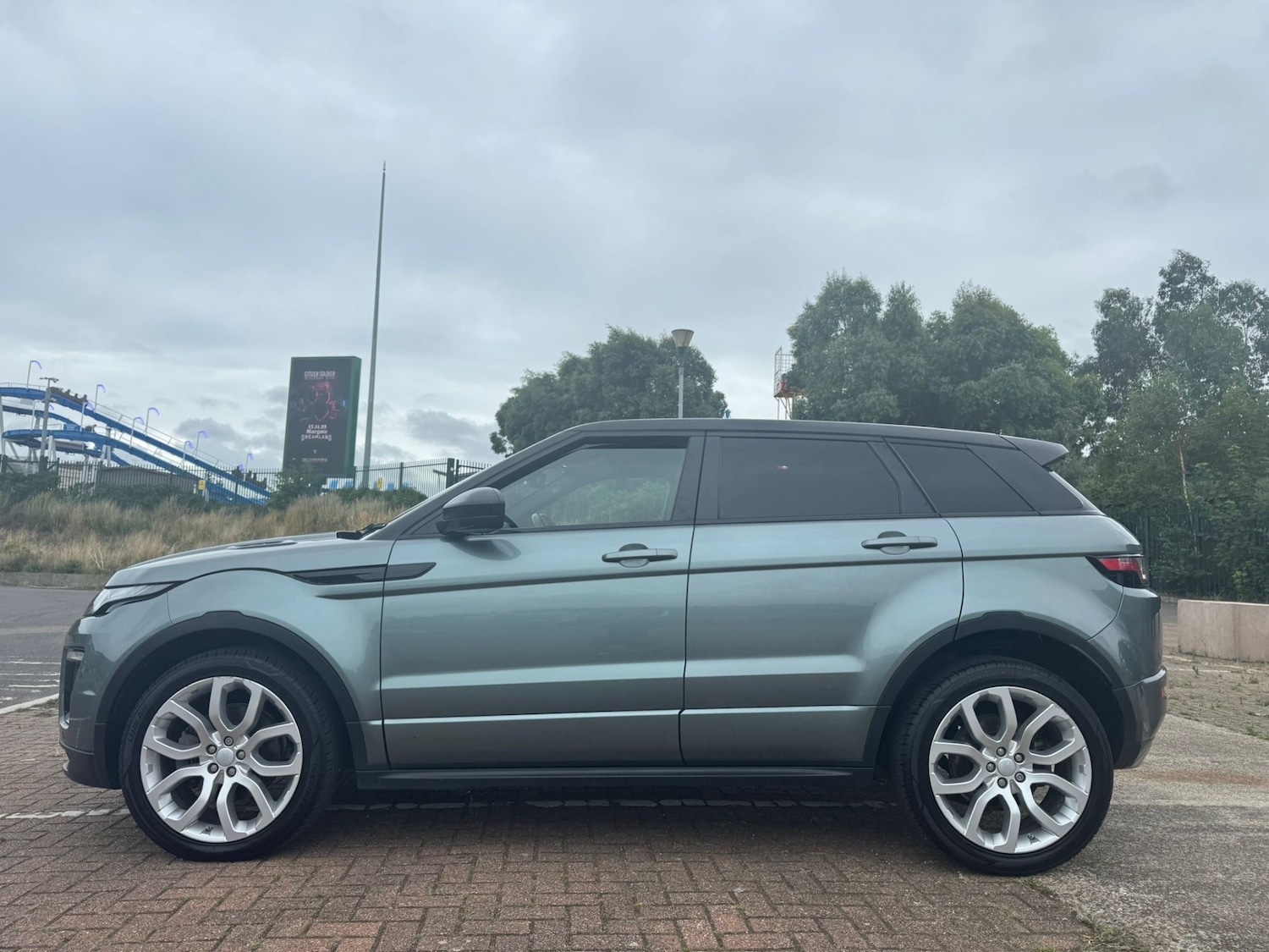 Used Land Rover Range Rover Evoque 2016 for sale - 76920516: Photo 3