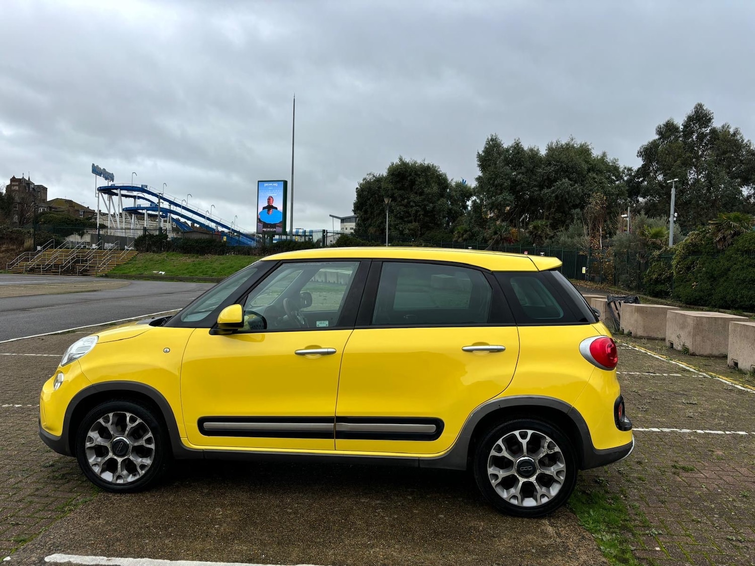 Used Fiat 500L 2015 for sale - 76638909: Photo 4